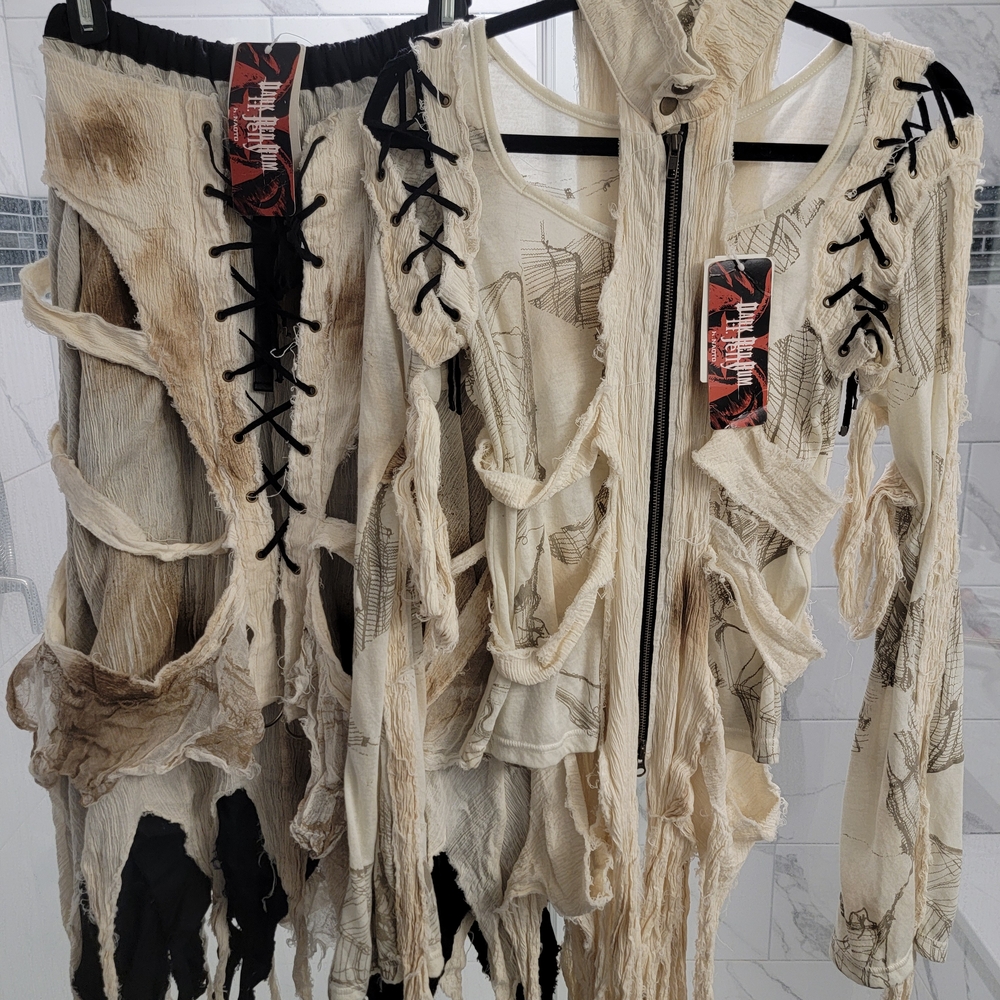 h.NAOTO Dark Red Rum/H.Jelly Distressed Cream and Brown Graphic Top and Skirt